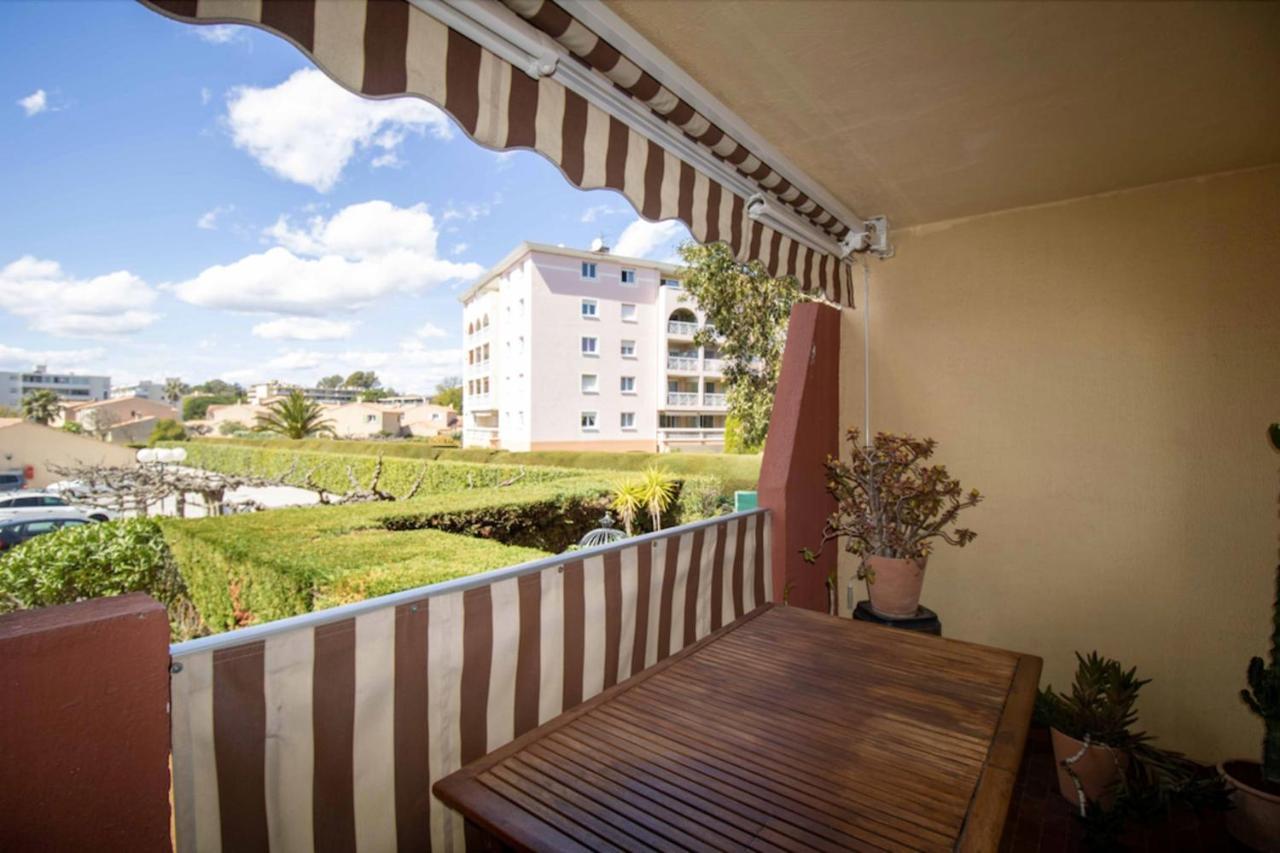 Cosy 35 M2 With Balcony In A Quiet Residence Frejus Exterior photo